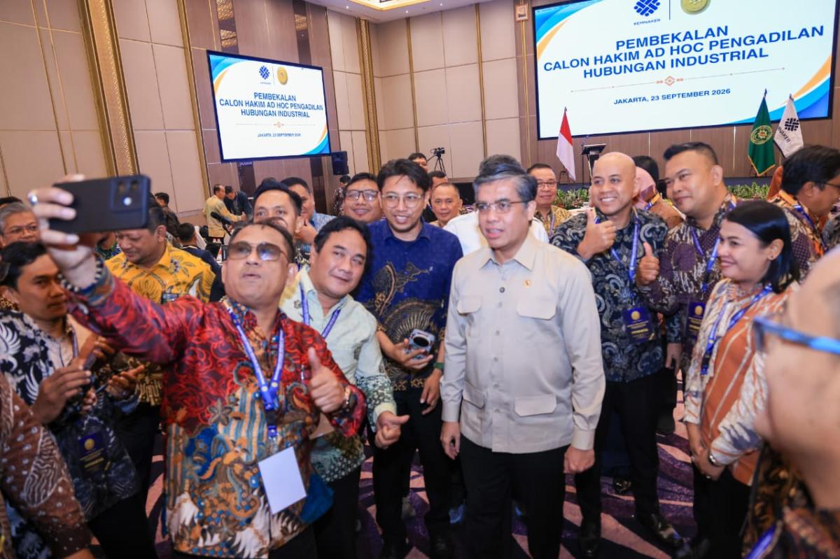 Menaker Yassierli: Hakim Ad Hoc PHI Penting Jaga Kepastian Hukum Perselisihan Industrial